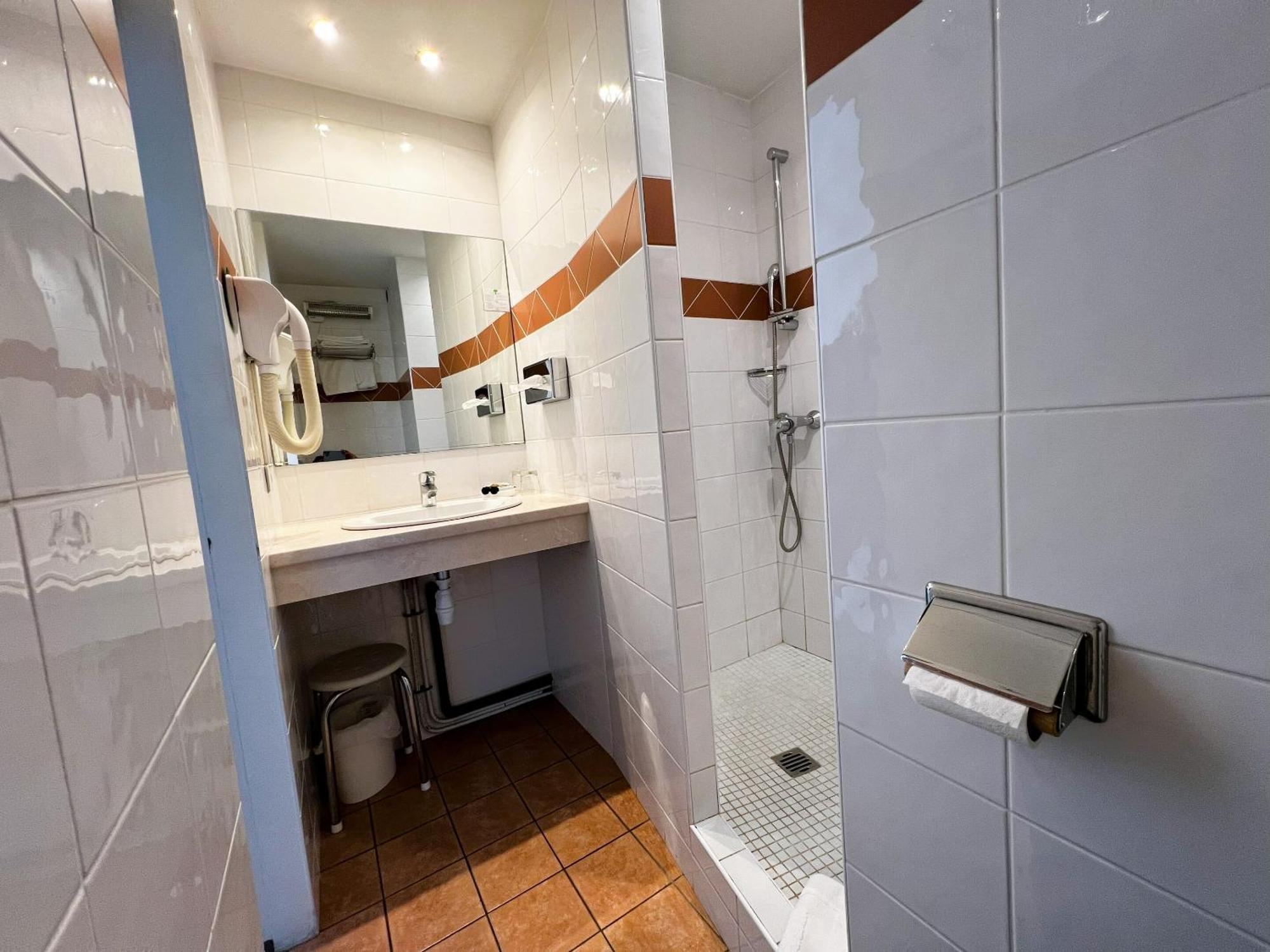Hotel Les Nevons L'Isle-sur-la-Sorgue Szoba fotó