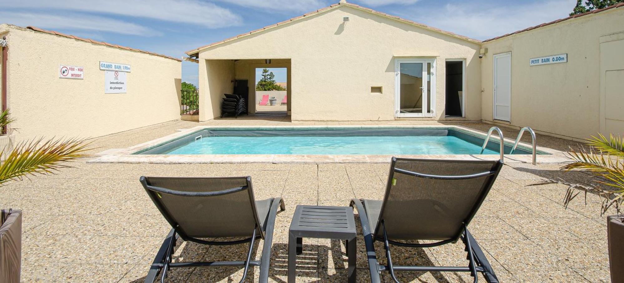 Hotel Les Nevons L'Isle-sur-la-Sorgue Kültér fotó