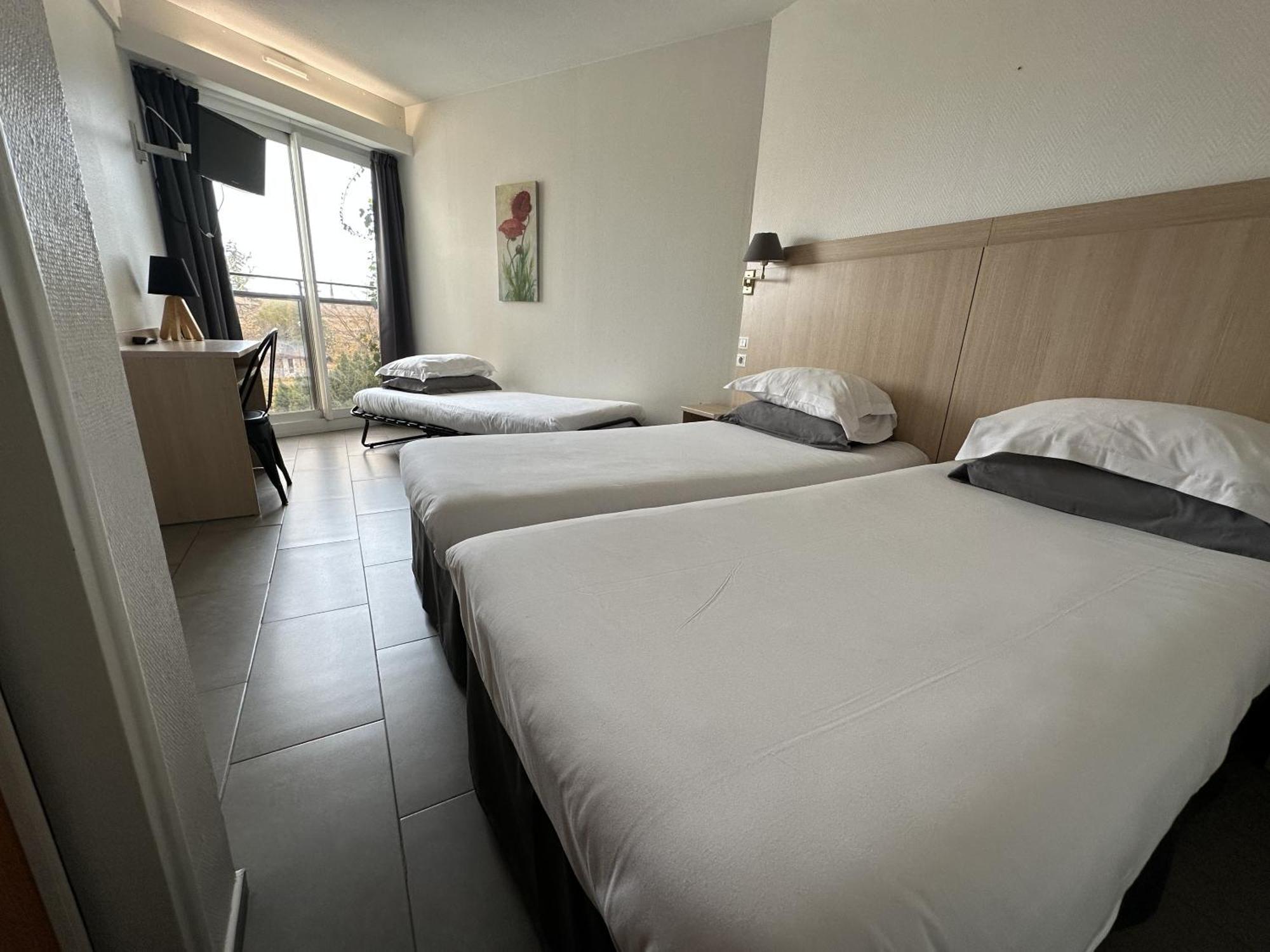 Hotel Les Nevons L'Isle-sur-la-Sorgue Szoba fotó