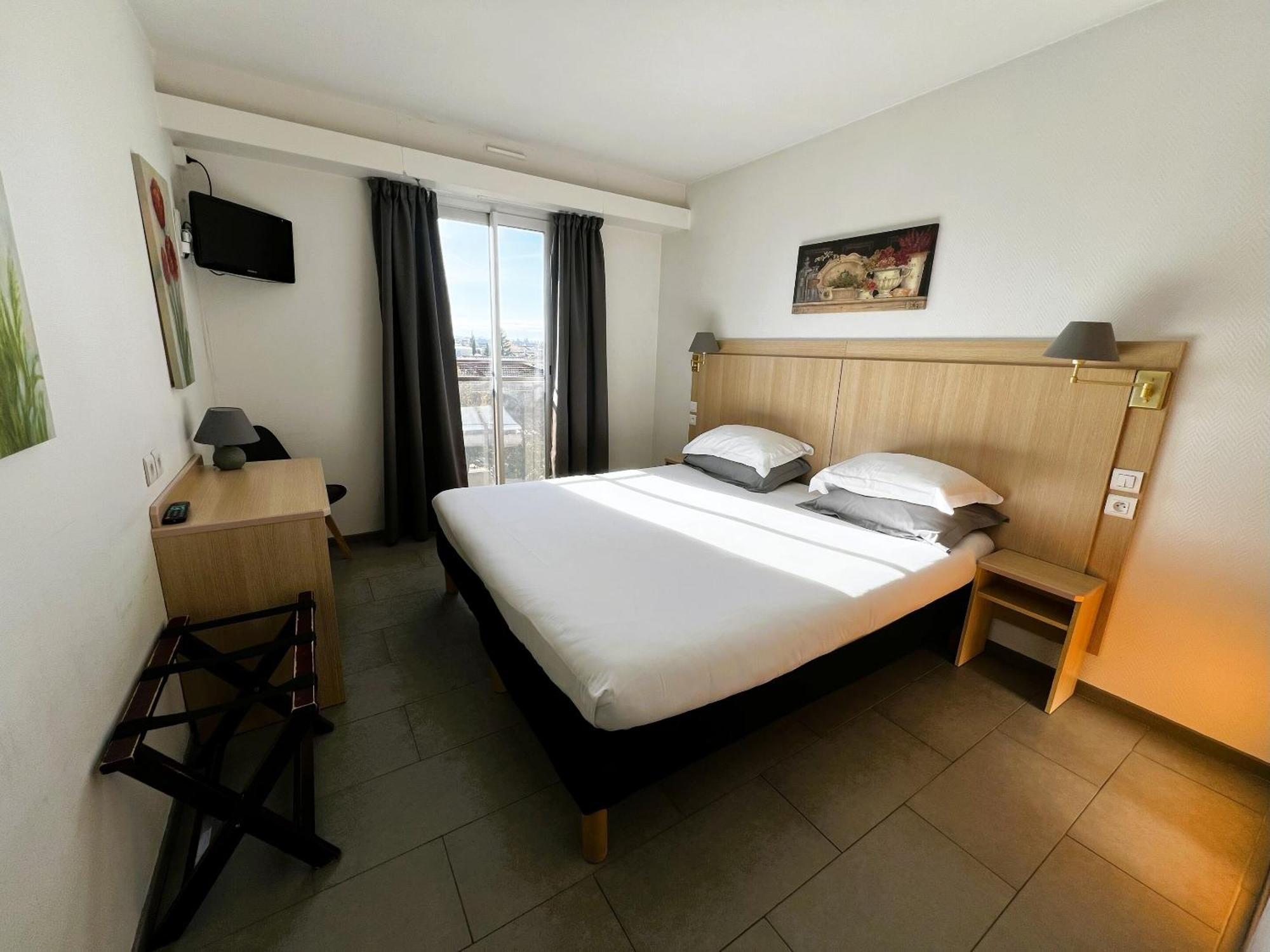 Hotel Les Nevons L'Isle-sur-la-Sorgue Szoba fotó